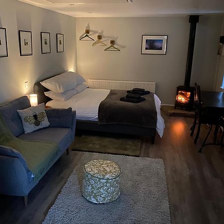 Spalding - Self Contained Studio Double - An Extra Single Bed Can Be Provided Exterior photo